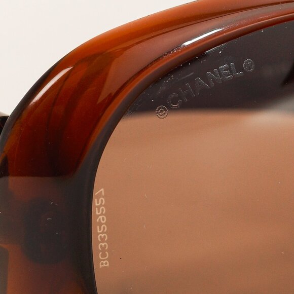 Chanel 5113 Brown Camellia-Detail Oversized Sunglasses - Picture 7 of 10